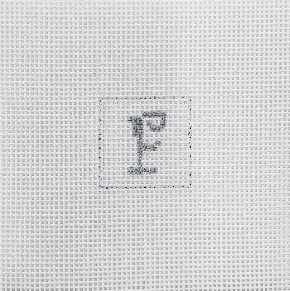 Letter F 1 Inch Square - BW607