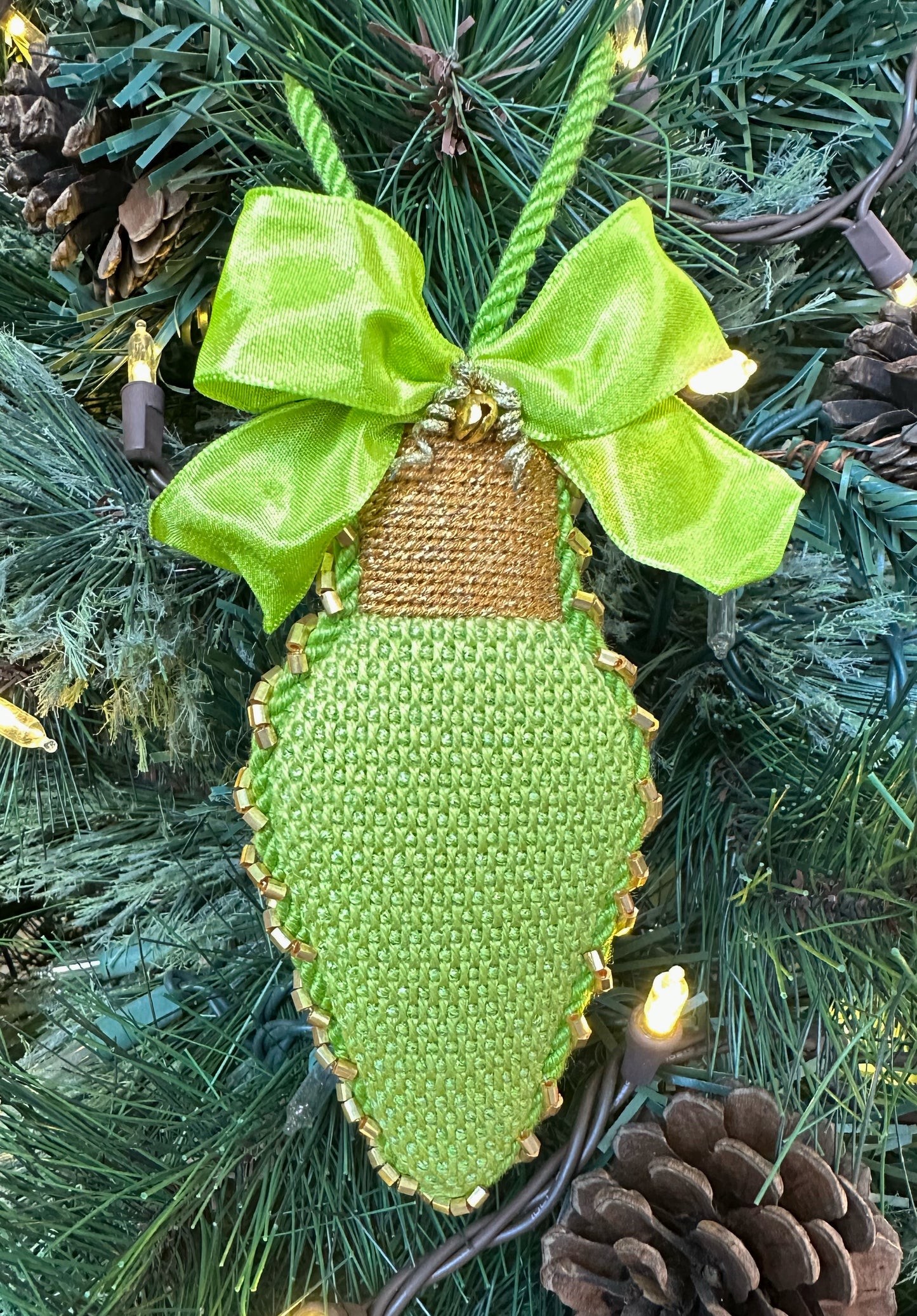 Bell Chartreuse with Stitch Guide - BW321